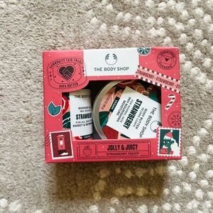 The Body Shop gift set with strawberry body butter and shower gel!